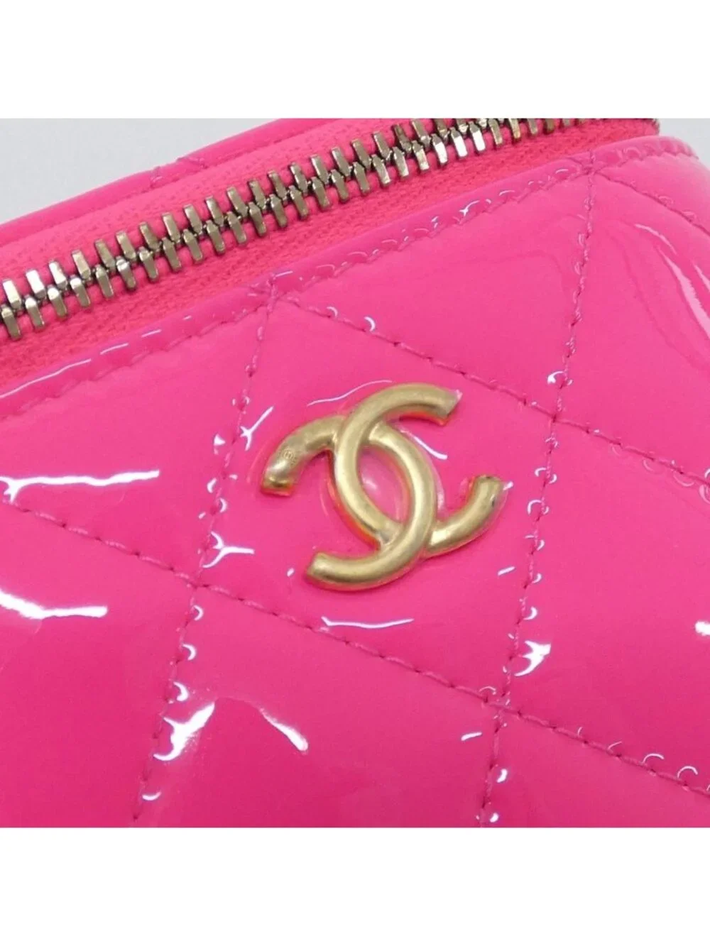 Chanel Shoulder Bag Pink